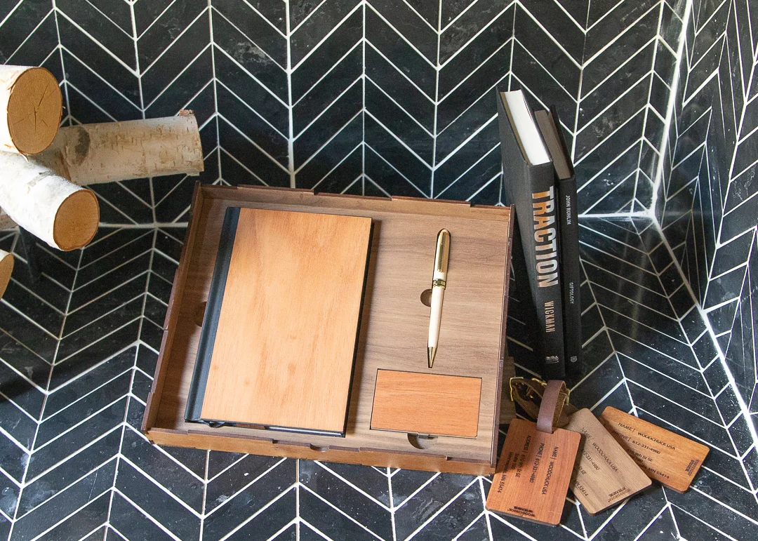 Wood Executive Gift Set - Image 5